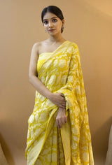 Valiba Lichi Gold Silk With Wiving And Nice Extra Ordnary Latest Sarees