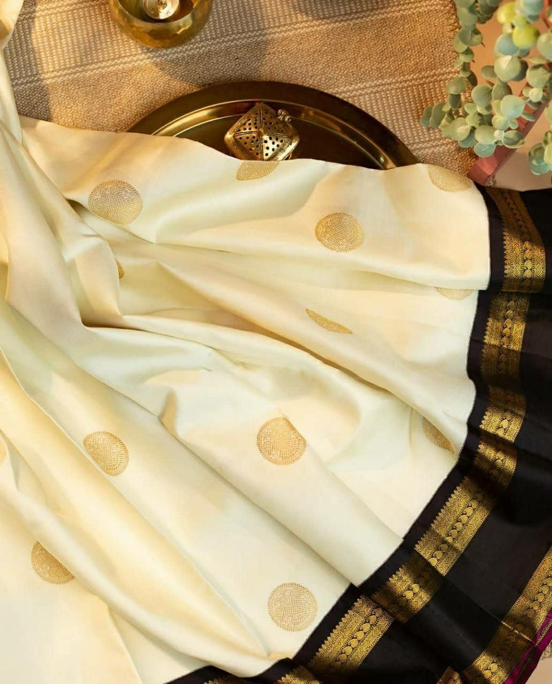 Valiba Reach Silk Cream White Color With Lovely Black Pallu Weaving Jacquard Bengali Saree