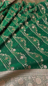 Emerald Green Banarasi Silk Saree – Woven with Royal Grace