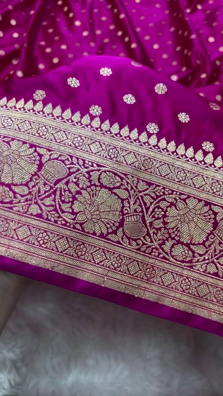 Magenta Majesty Banarasi Silk Saree – Woven with Golden Grace